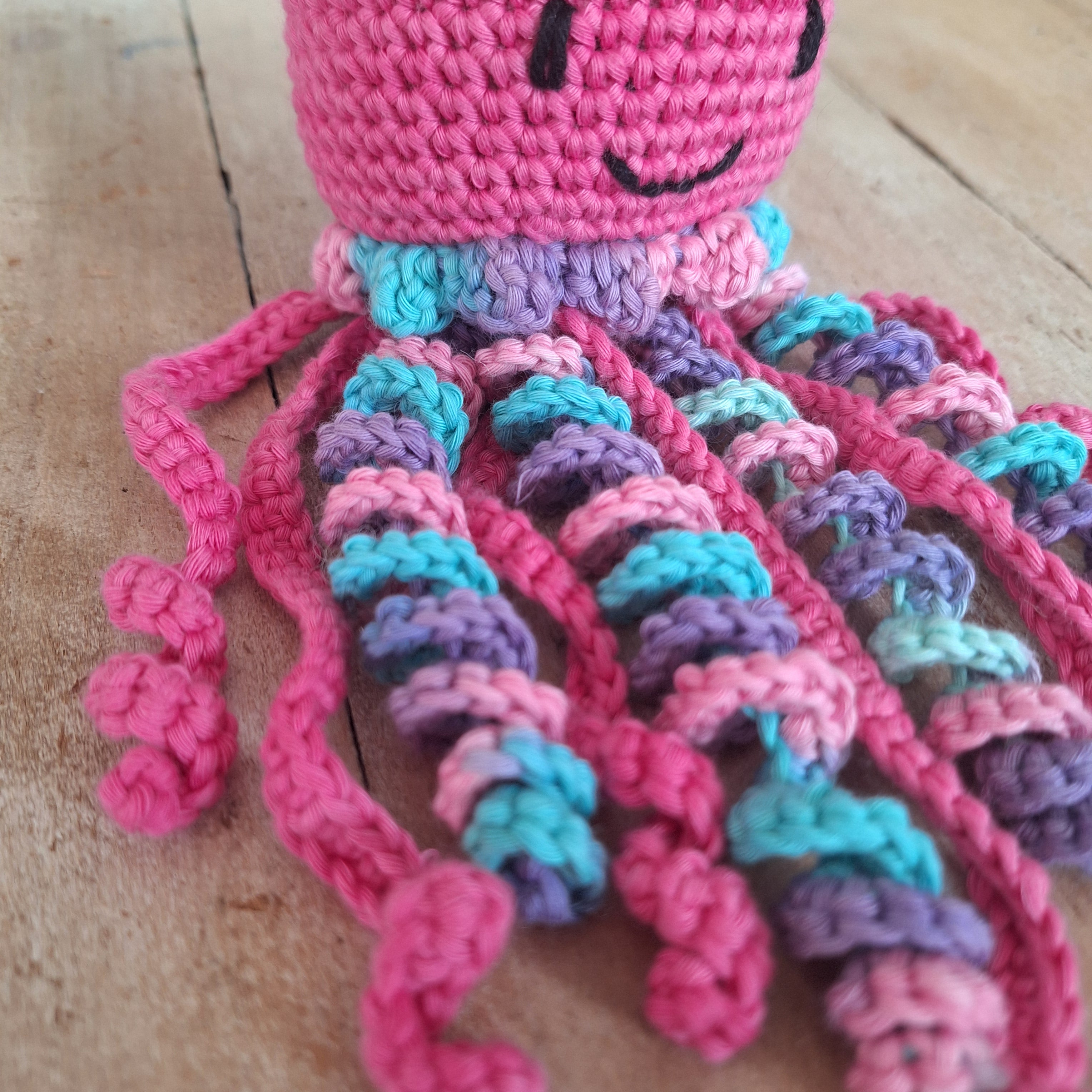 Medusa de apego fucsia