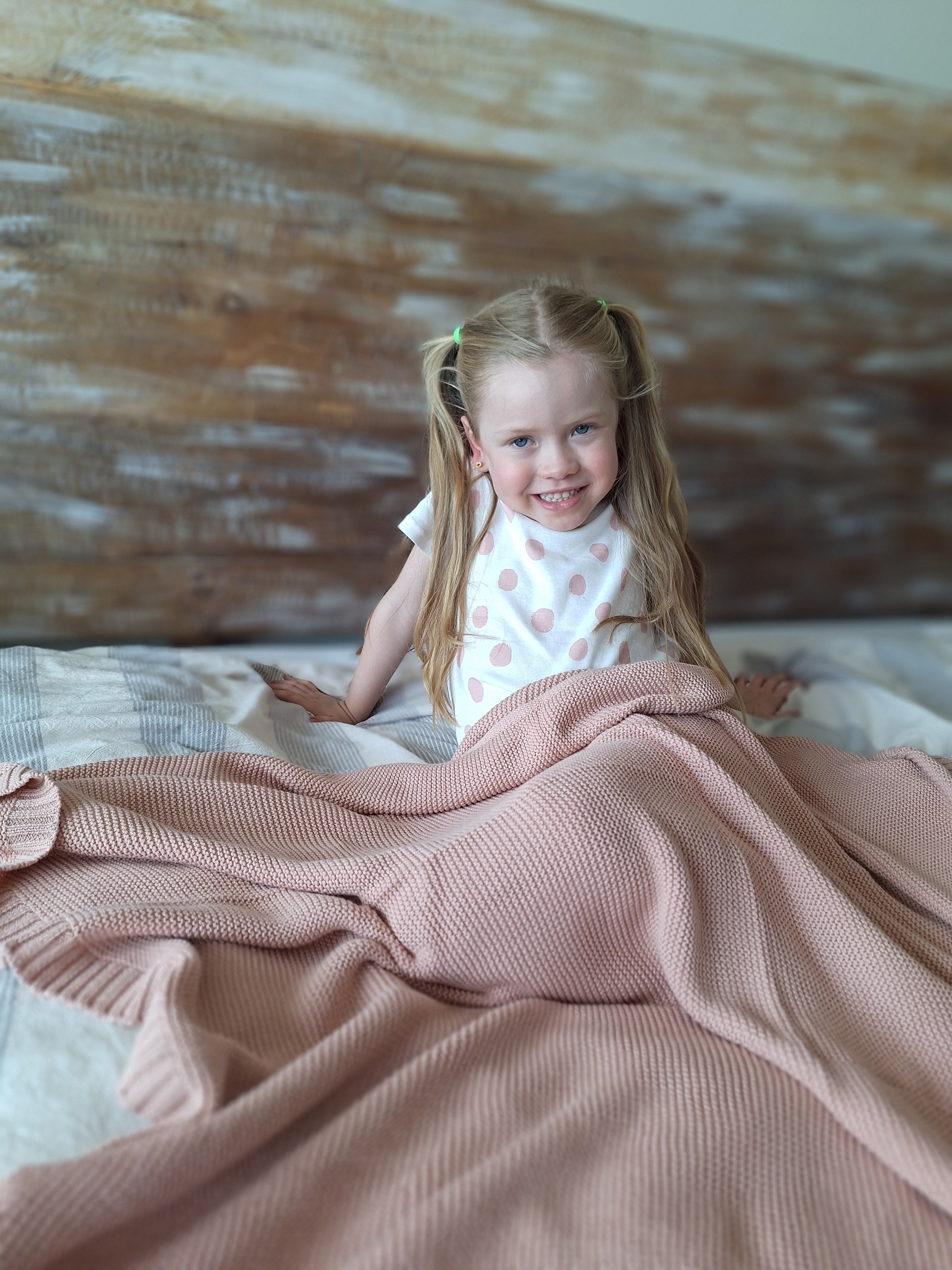 Manta Tejida Lisa Rosada